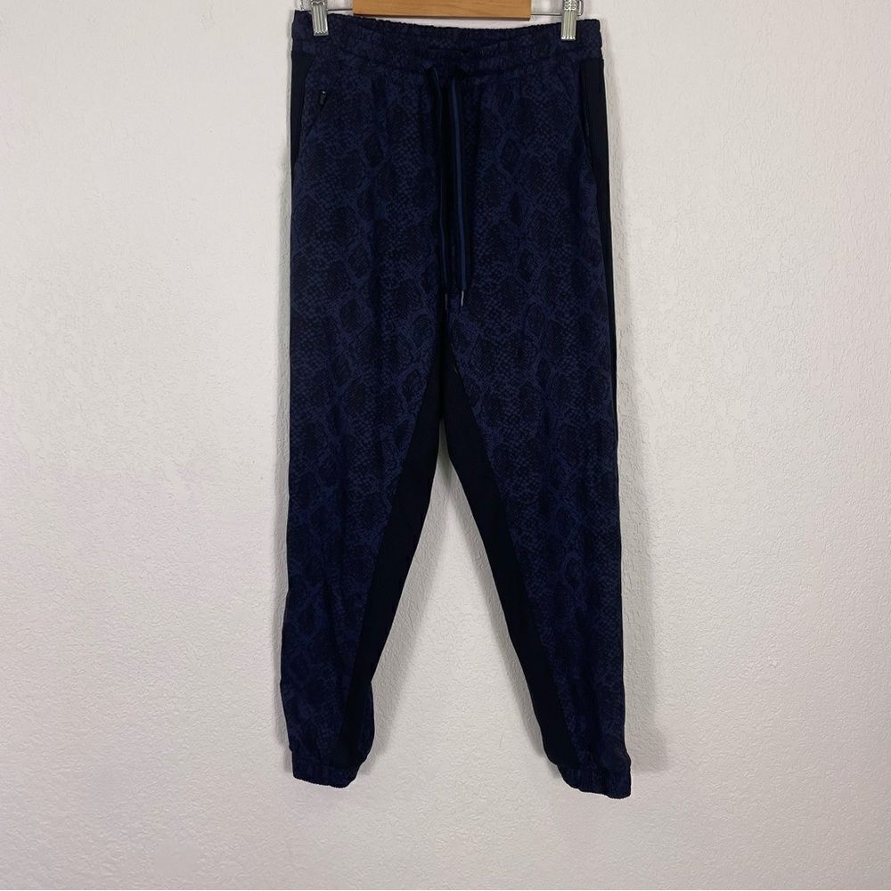 Athleta Blue & Black Patterned Brooklyn Jogger Pants Size 4